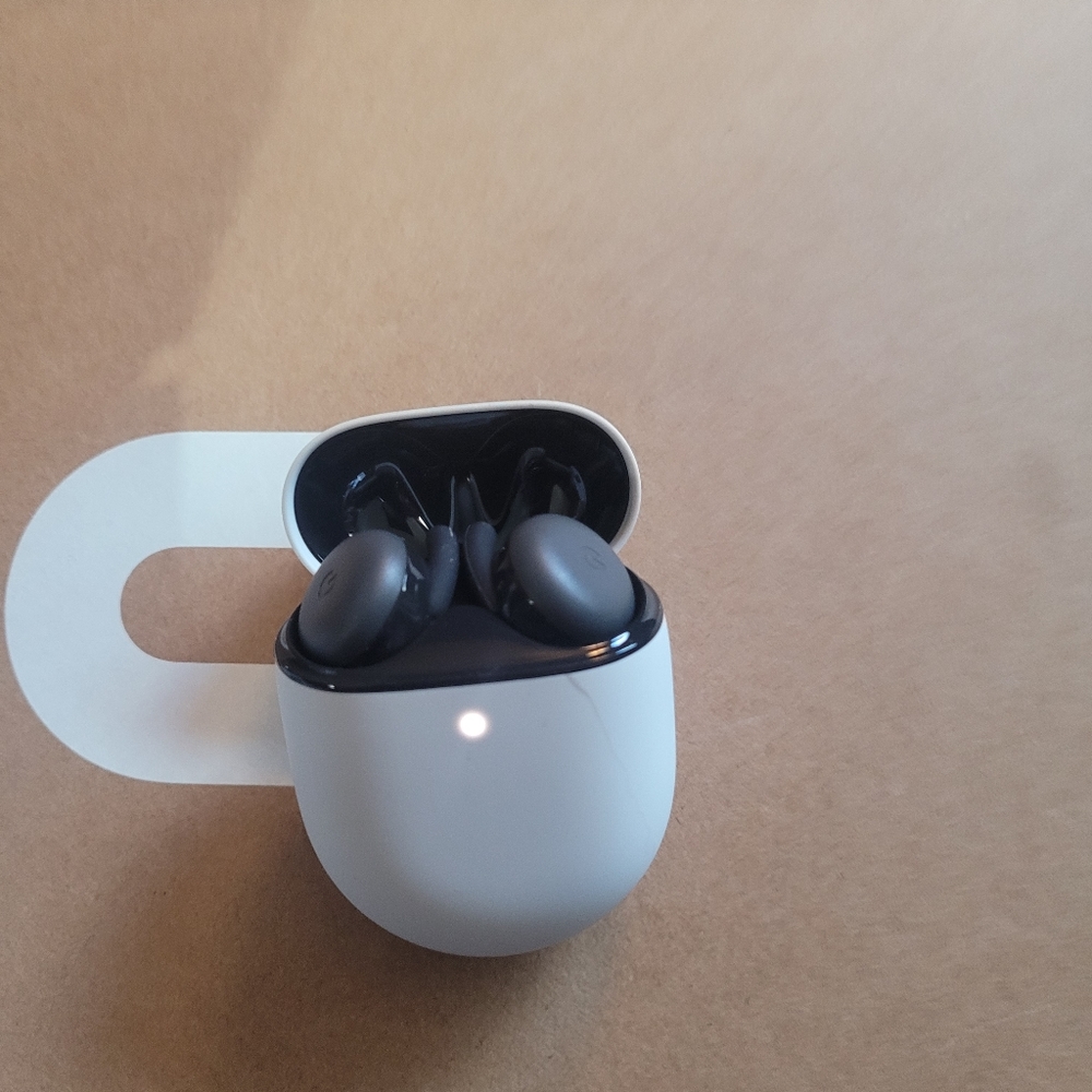 GOOGLE PIXEL BUDS